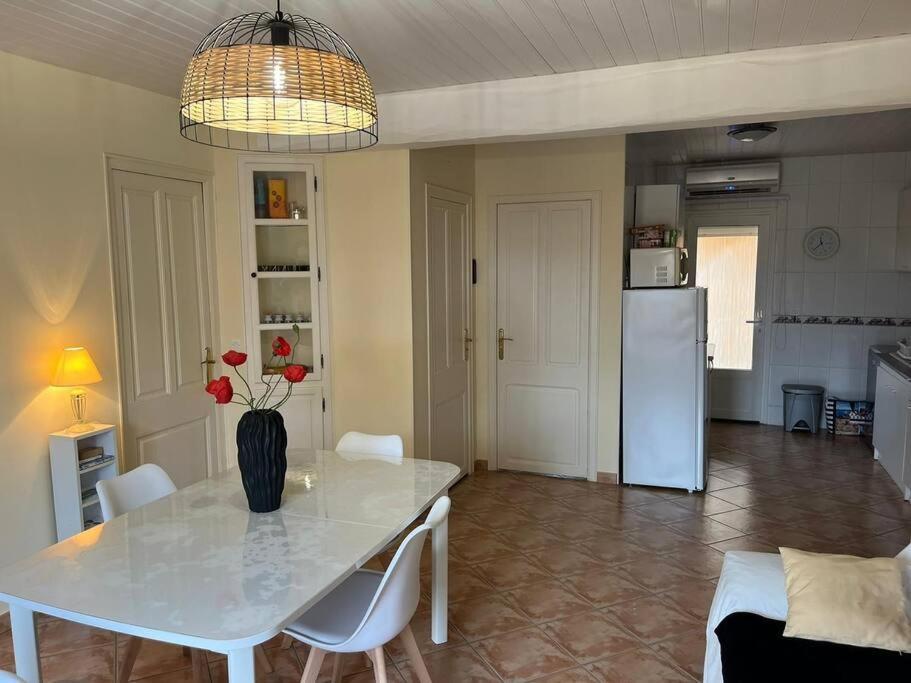 Вилла Casa Bretalunya Benissanet Экстерьер фото